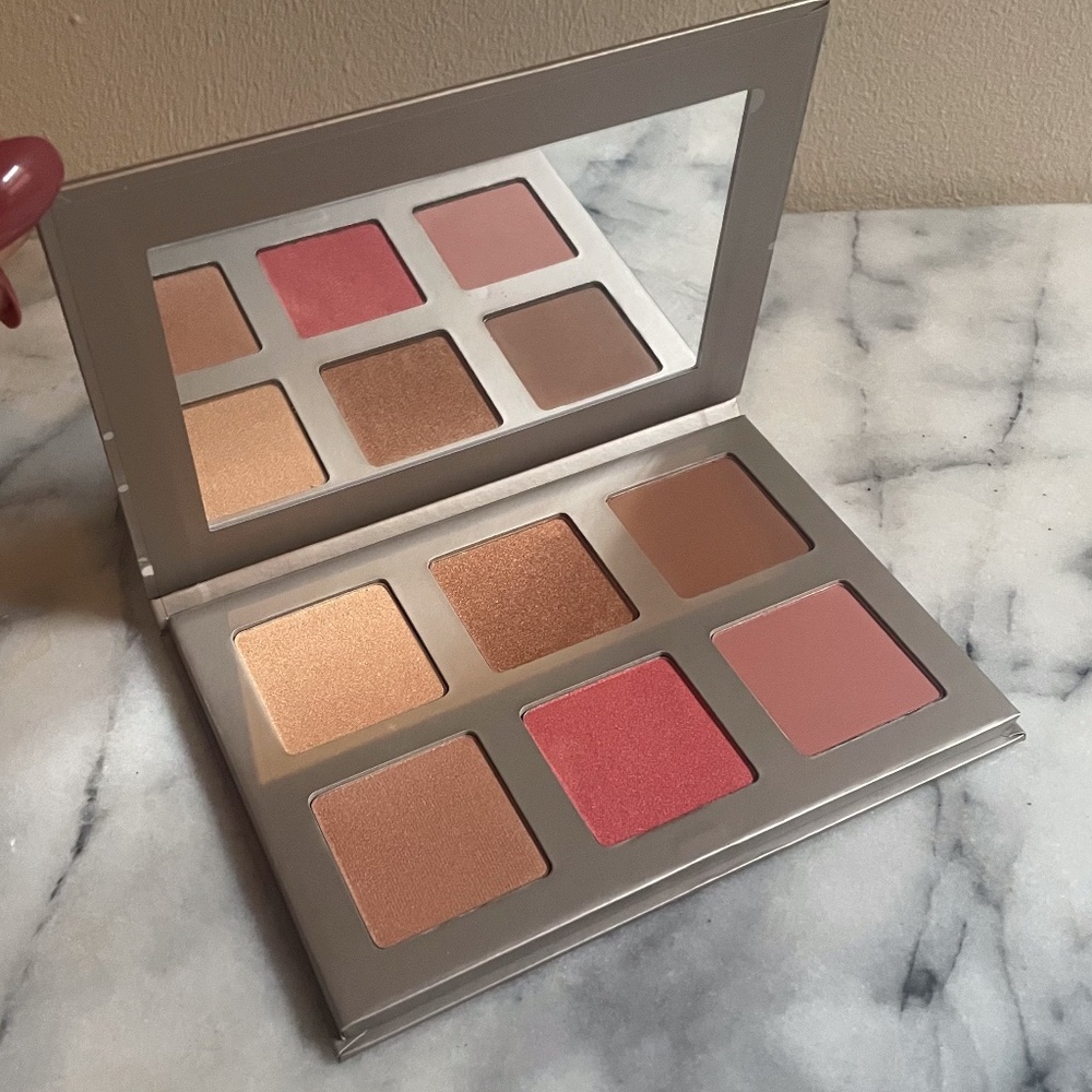 iconic london blaze chaser face palette